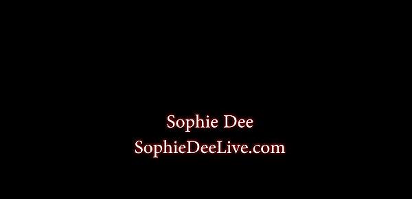  Camming and Cumming with Sophie Dee